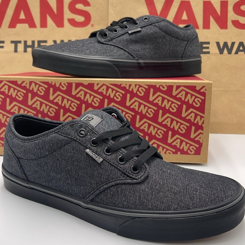 Vans Men’s Low-Top Sneakers Canvas Upper Atwood
(Varsity Textile) Black/Pewter